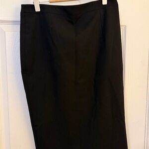 Elegant Black Pencil Skirt